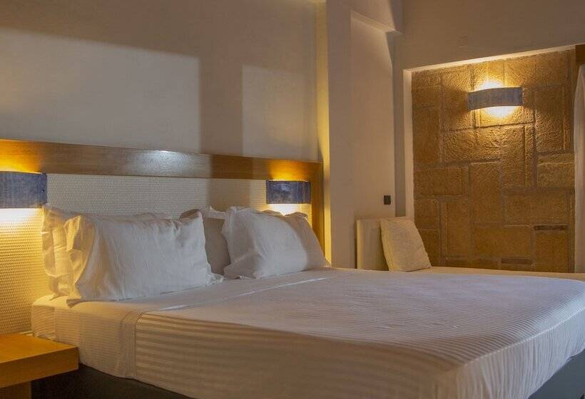 חדר סטנדרט לשלושה, Magaggiari Hotel Resort