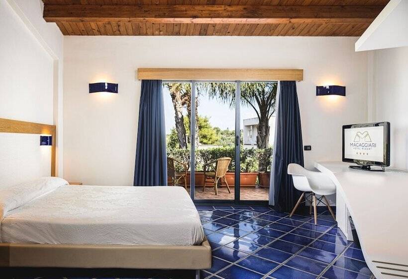 חדר סטנדרט לשלושה, Magaggiari Hotel Resort