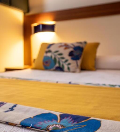 חדר סטנדרט לשלושה, Magaggiari Hotel Resort