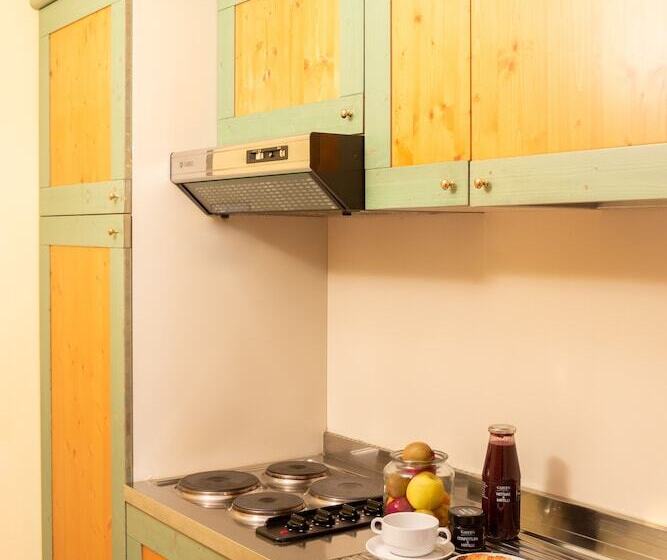 إستوديو قياسى, Nevesole Folgarida Resort Apart