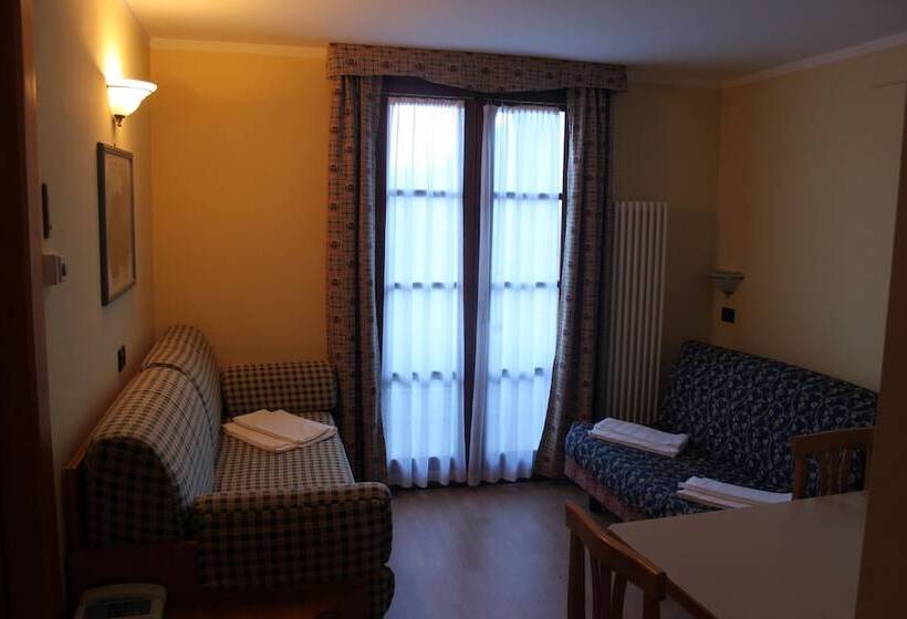 إستوديو قياسى, Nevesole Folgarida Resort Apart