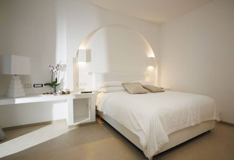 豪华海景房带阳台, Pagoda Lifestyle