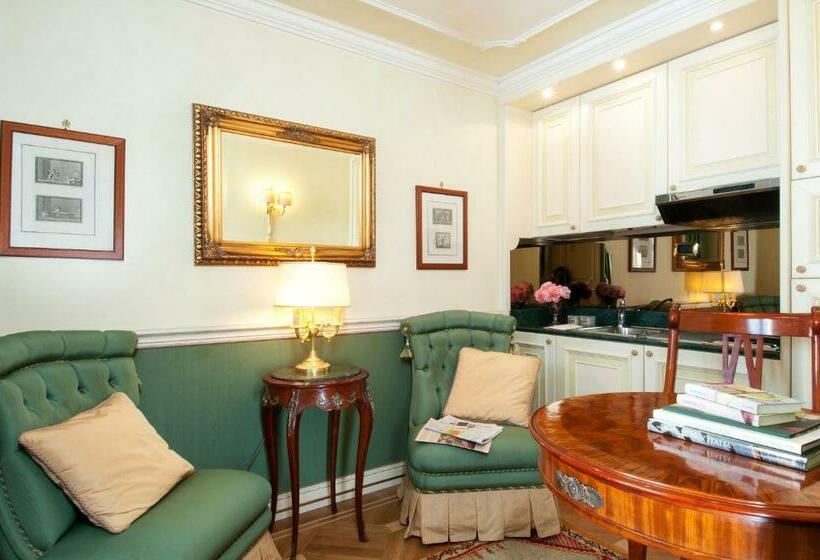 سوییت جونیور, Petit Palais Hotel De Charme