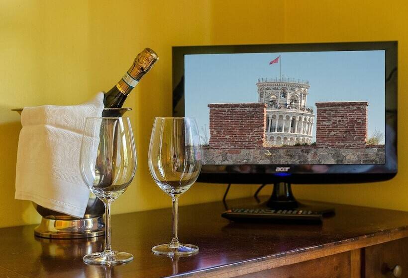 标准间, Pisa Holidays