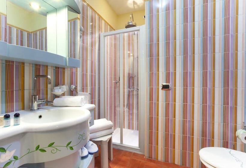 带海景的标准单人间, Prestige