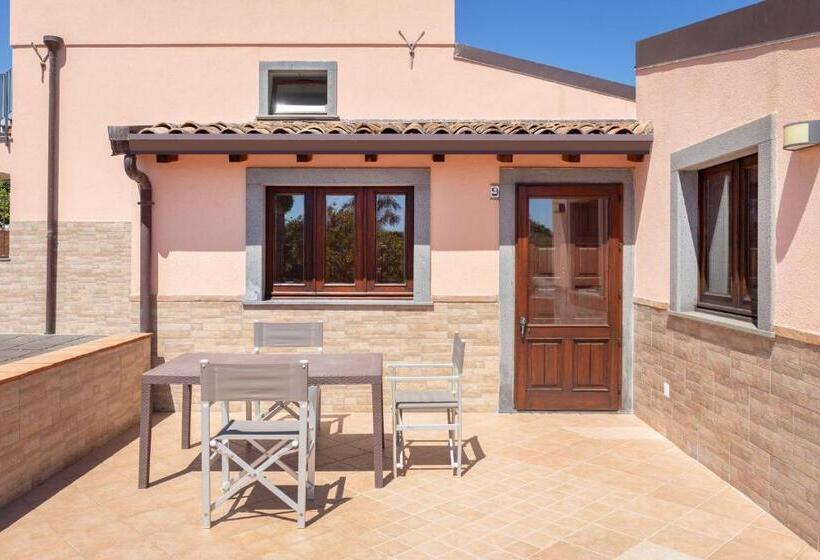 标准三人间, La Terra Dei Sogni Country