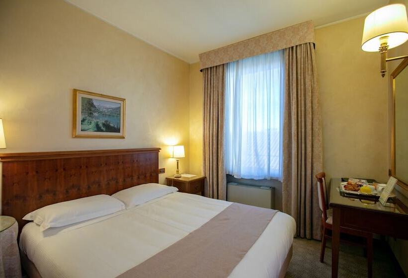 חדר דלוקס, Scia' On Martin