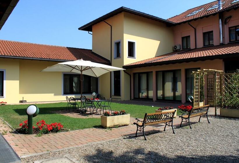 חדר דלוקס, Scia' On Martin