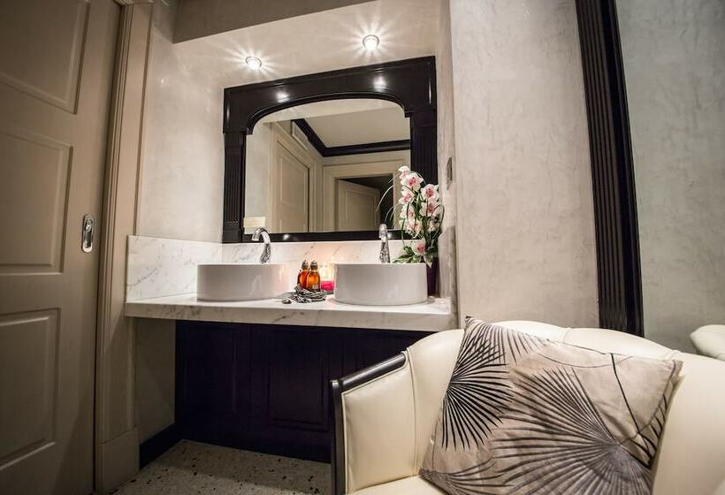 اتاق سوپریور, Victoria Hotel Letterario