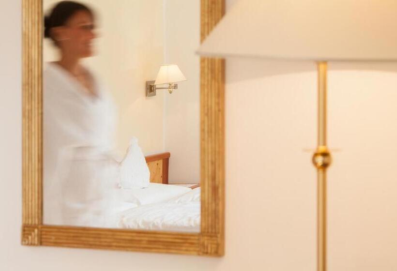 סוויטה משפחתית, Villa Stefania