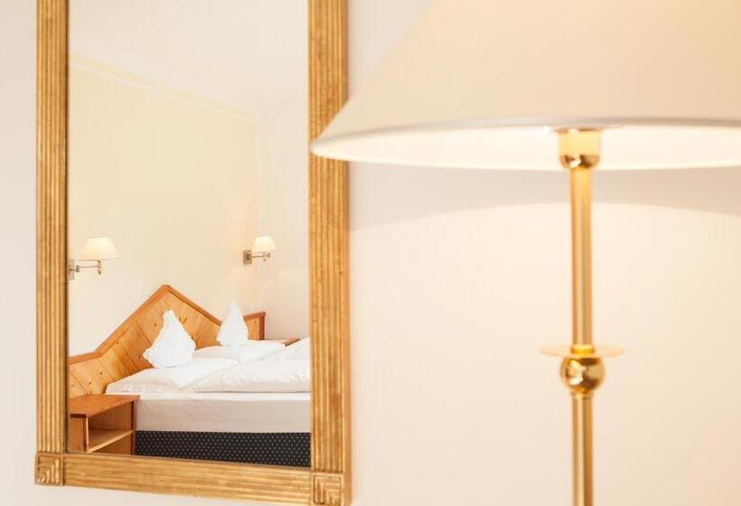 סוויטה משפחתית, Villa Stefania