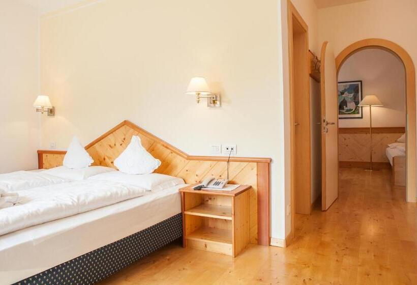 סוויטה משפחתית, Villa Stefania