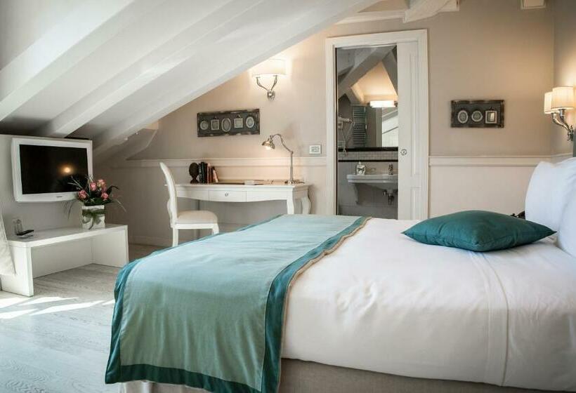 اتاق سوپریور, Victoria Hotel Letterario