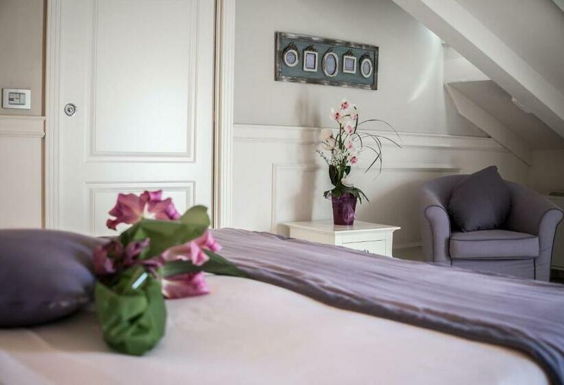 اتاق سوپریور, Victoria Hotel Letterario