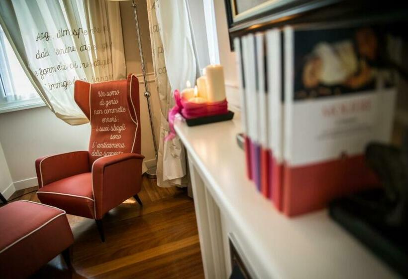 سوییت, Victoria Hotel Letterario