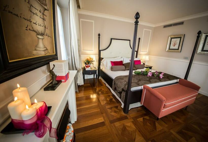 سوییت, Victoria Hotel Letterario