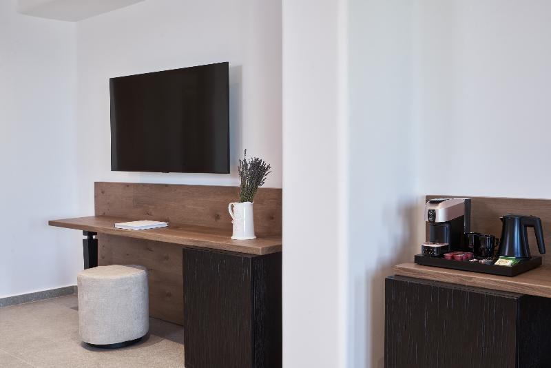 سوییت لوکس, Santanna Luxury Suites