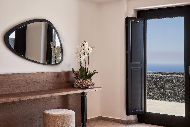 سوییت لوکس, Santanna Luxury Suites