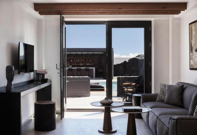 سوییت جونیور با چشمانداز استخر, Santanna Luxury Suites