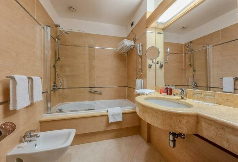 غرفة ديلوكس, Acacia Resort Parco dei Leoni