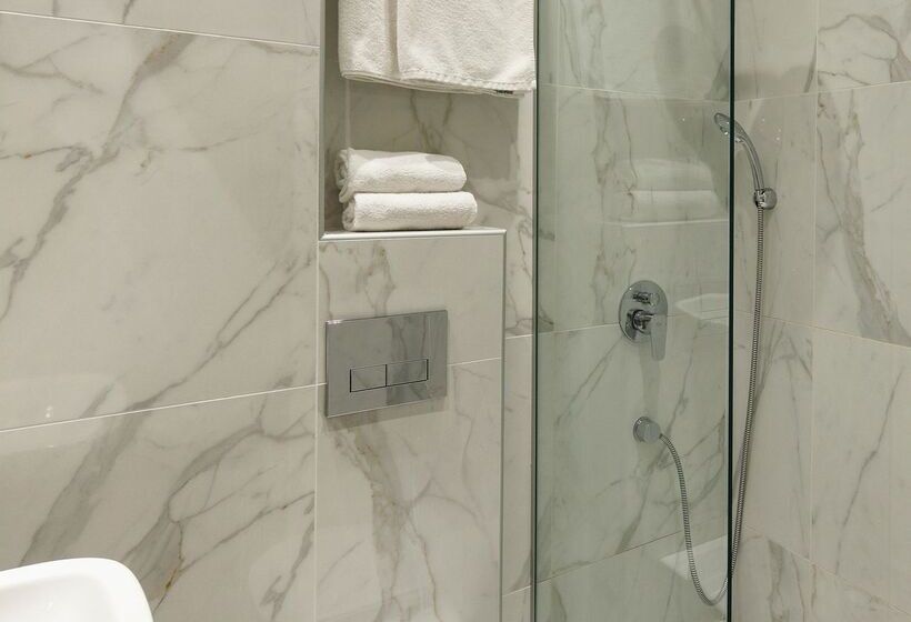 חדר סטנדרט לשלושה, Alkyonis Hotel