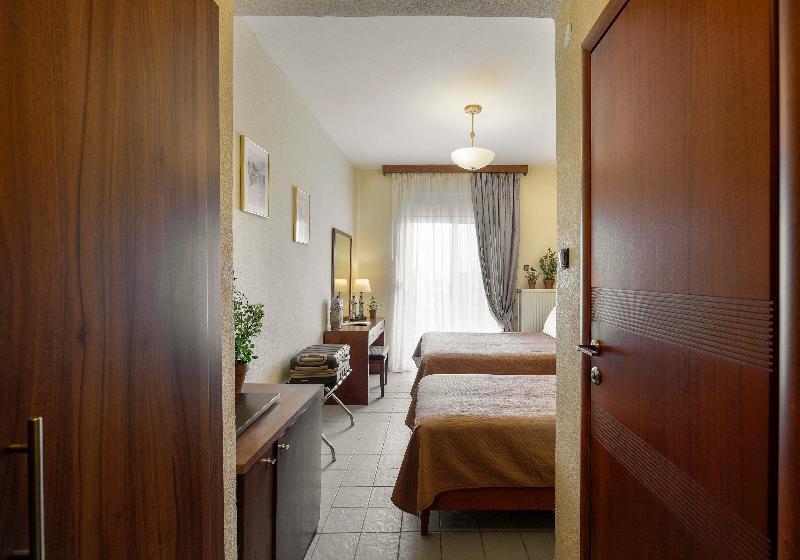 חדר סטנדרט לשלושה, Alkyonis Hotel