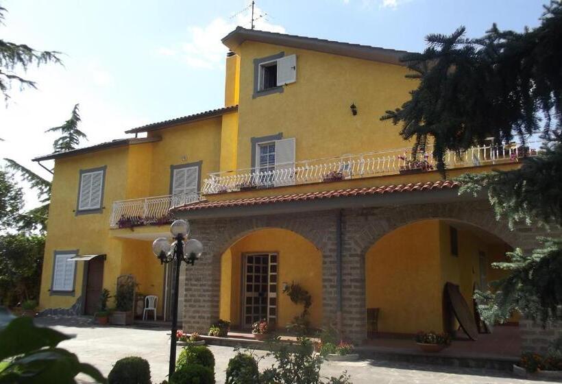 סוויטת ג'וניור נוף לגינה, Antica Locanda Della Via Francigena