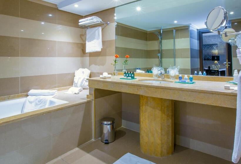 غرفة عائلية, Terminus City Center Oujda