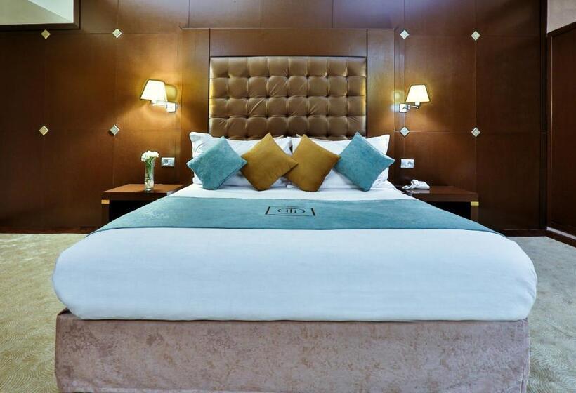 جناح ملكى, Terminus City Center Oujda