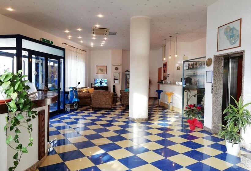 オーシャンビュースーペリアールーム, Blue Moon