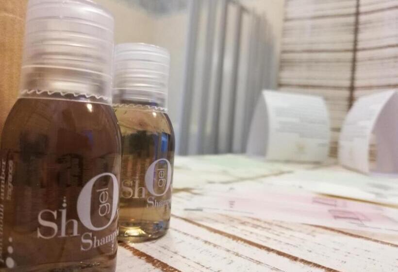 ベーシックルーム, Blue Moon