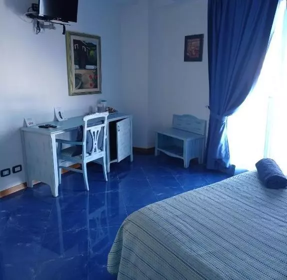 اتاق استاندارد برای معلولان, Blue Moon