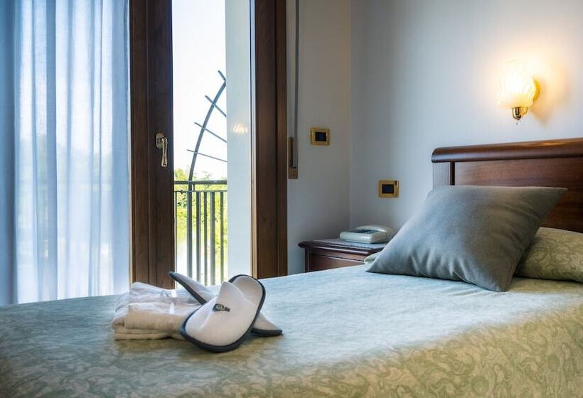 غرفة قياسية, Da Gigi