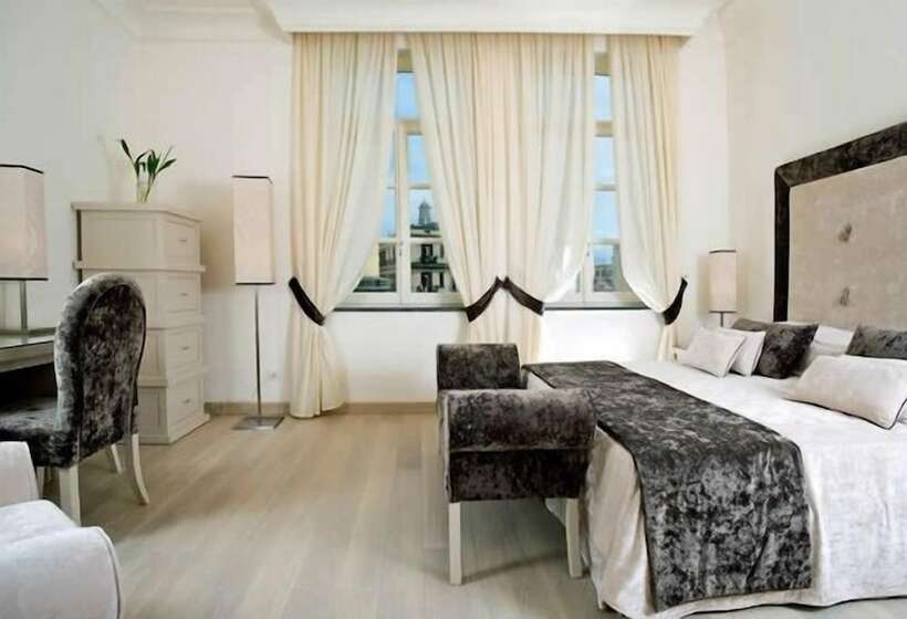 اتاق لوکس, Albergo Palazzo Decumani