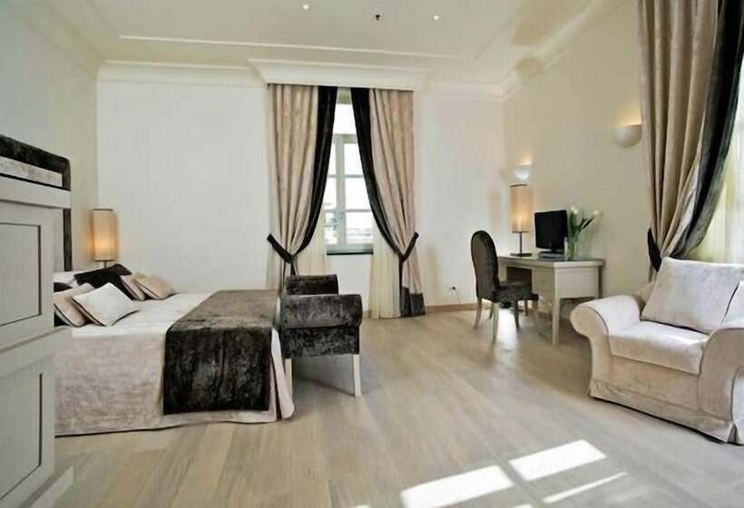 اتاق لوکس, Albergo Palazzo Decumani