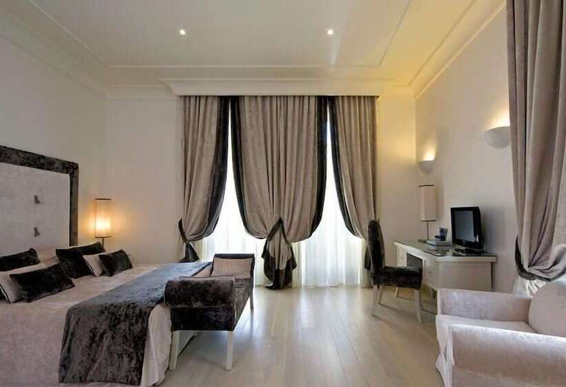 اتاق لوکس, Albergo Palazzo Decumani