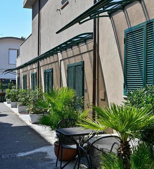 一楼标准间, Delle Rose