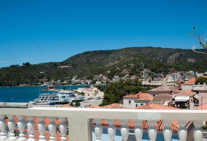 اتاق اکونومی, Dimitra Boutique