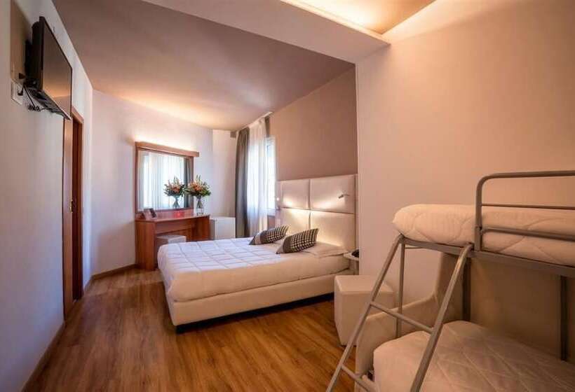 اتاق خانوادگی, Everest