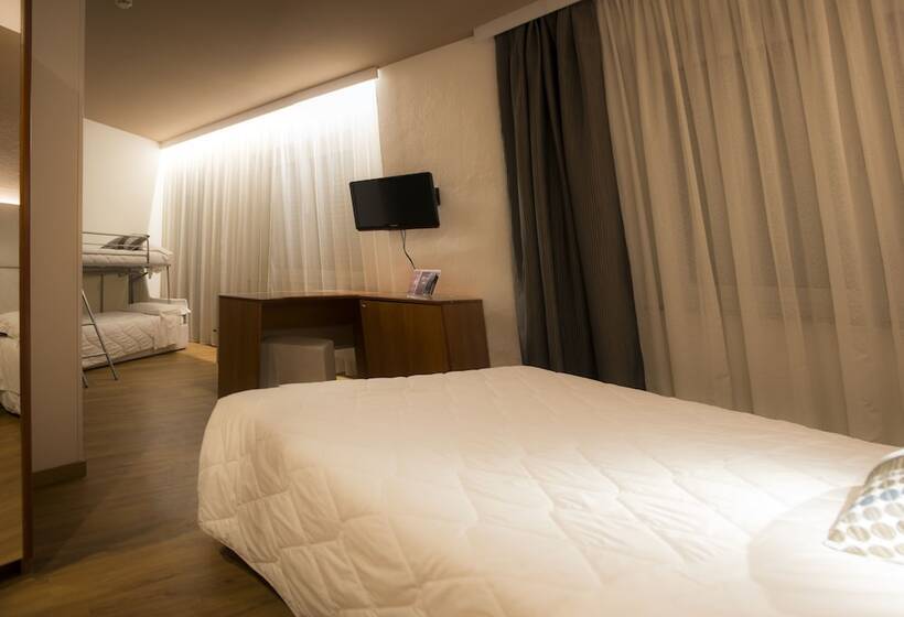 اتاق خانوادگی, Everest