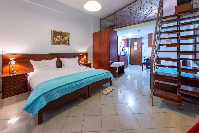 オーシャンビュースイート, Irida Beach Resort Suites