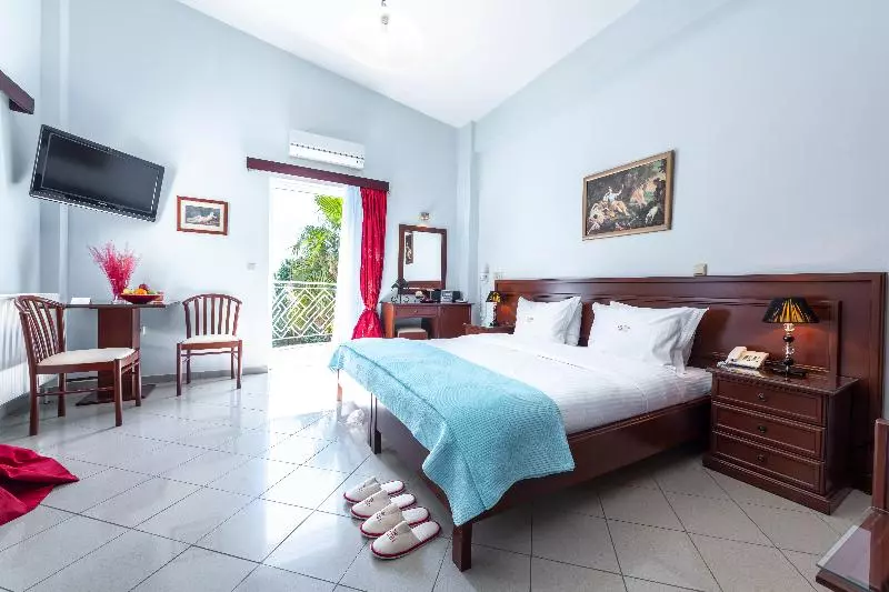 オーシャンビュースイート, Irida Beach Resort Suites