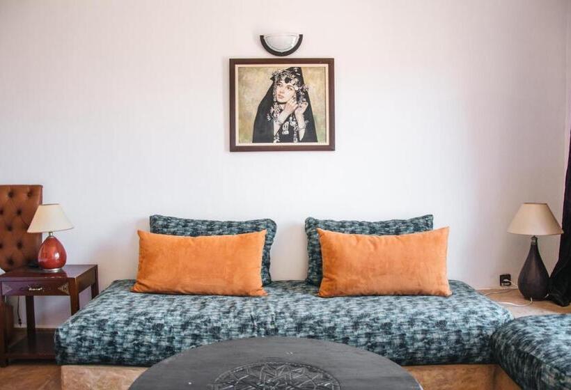 سوییت جونیور, Ksar Shama