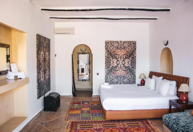 سوییت جونیور, Ksar Shama