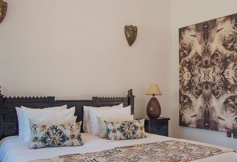 اتاق سوپریور, Ksar Shama