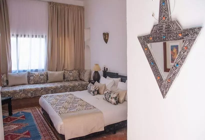 اتاق سوپریور, Ksar Shama