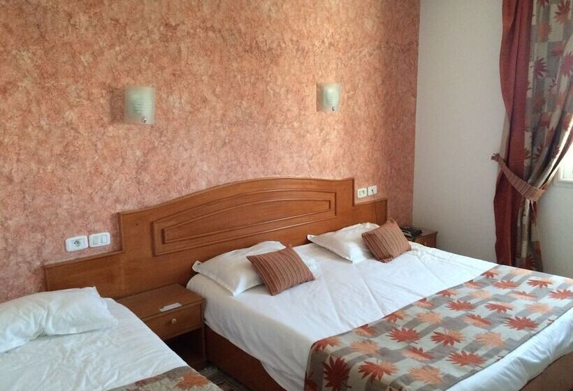 اتاق استاندارد سه نفره, La Princesse