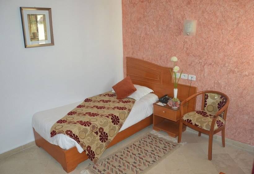 اتاق استاندارد یک نفره, La Princesse