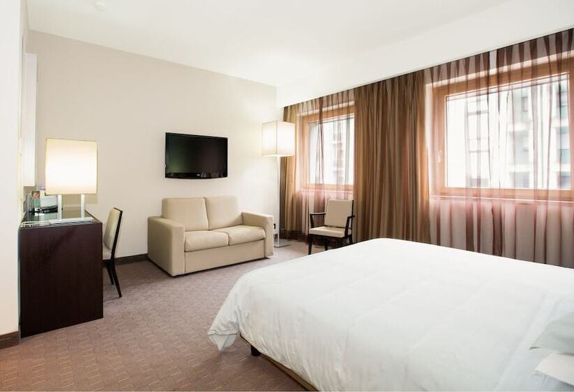 سوییت جونیور, Ariha Hotel Cosenza