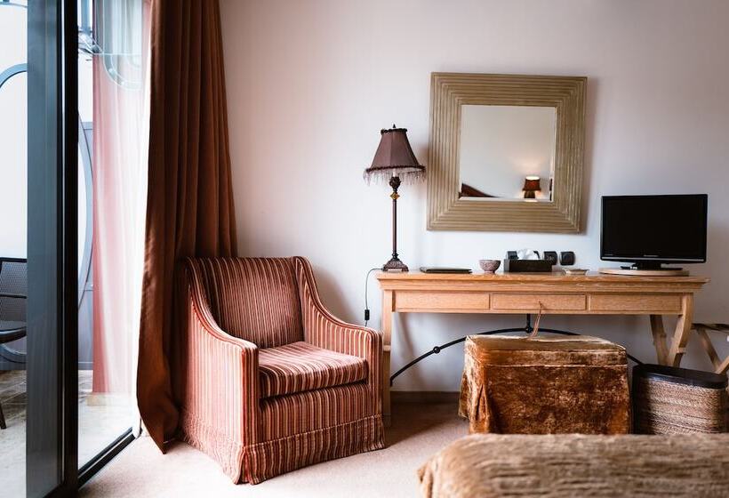 Трехместный Президентский, Mainalon Resort